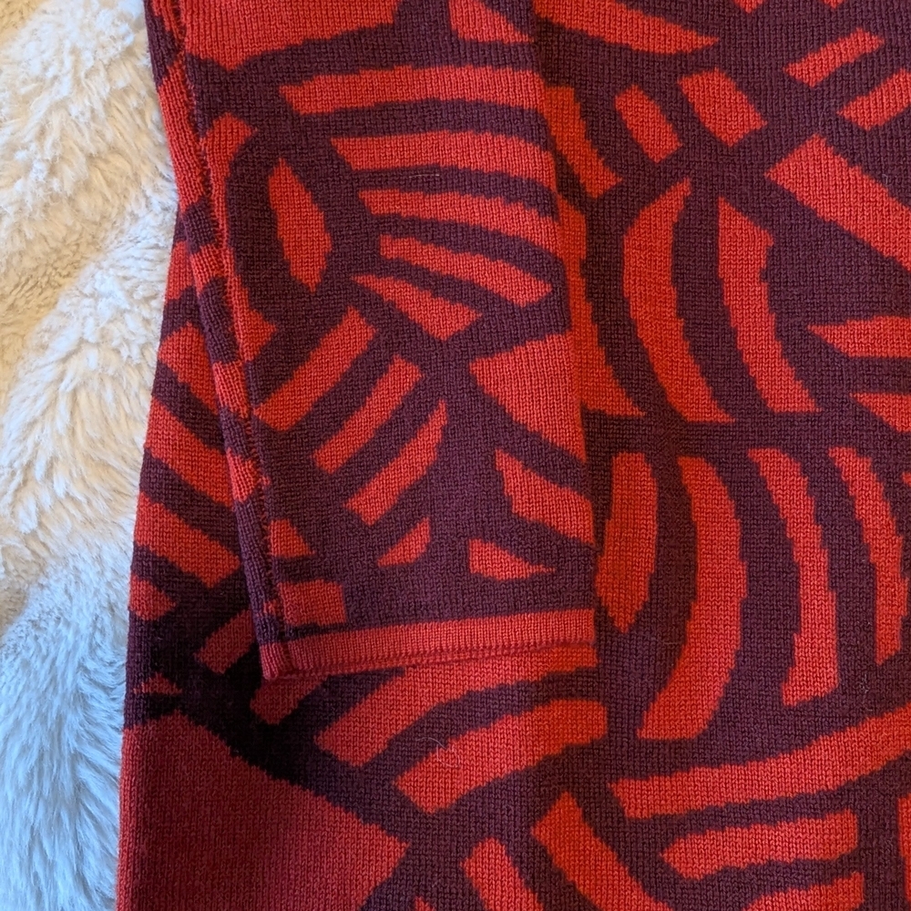 Diane Von Furstenberg Retail: $348US Red and Black Patterned Long Sleeve Dress - Picture 4 of 5